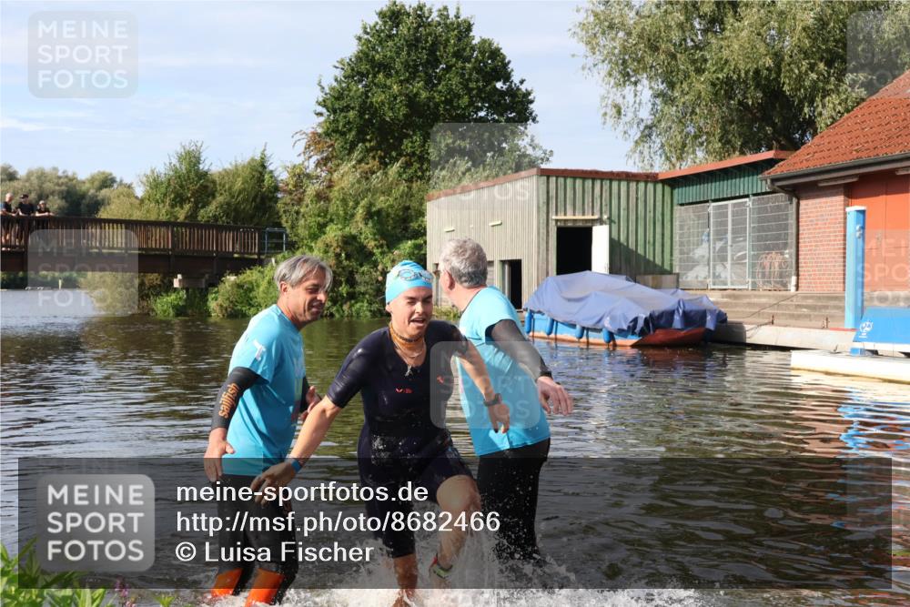 31.08.2025 - Elbe Triathlon Hamburg Luisa Fischer http://msf.ph/oto/8682466 31.08.2025 09:51:36 Schwimmen 401, 794 meine-sportfotos.de