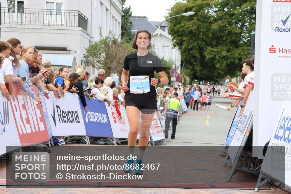 31.08.2025 - 21. Blankeneser Heldenlauf Strokosch-Dieckow http://msf.ph/oto/8682467 31.08.2025 12:05:04 Ziel 4427 meine-sportfotos.de