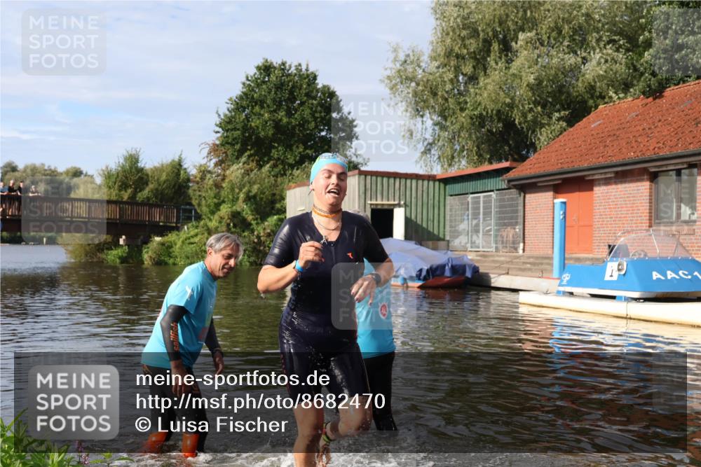 31.08.2025 - Elbe Triathlon Hamburg Luisa Fischer http://msf.ph/oto/8682470 31.08.2025 09:51:37 Schwimmen 401, 794 meine-sportfotos.de
