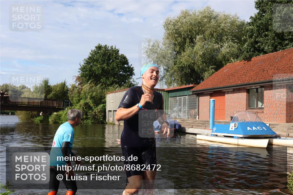 31.08.2025 - Elbe Triathlon Hamburg Luisa Fischer http://msf.ph/oto/8682472 31.08.2025 09:51:37 Schwimmen 401, 794 meine-sportfotos.de