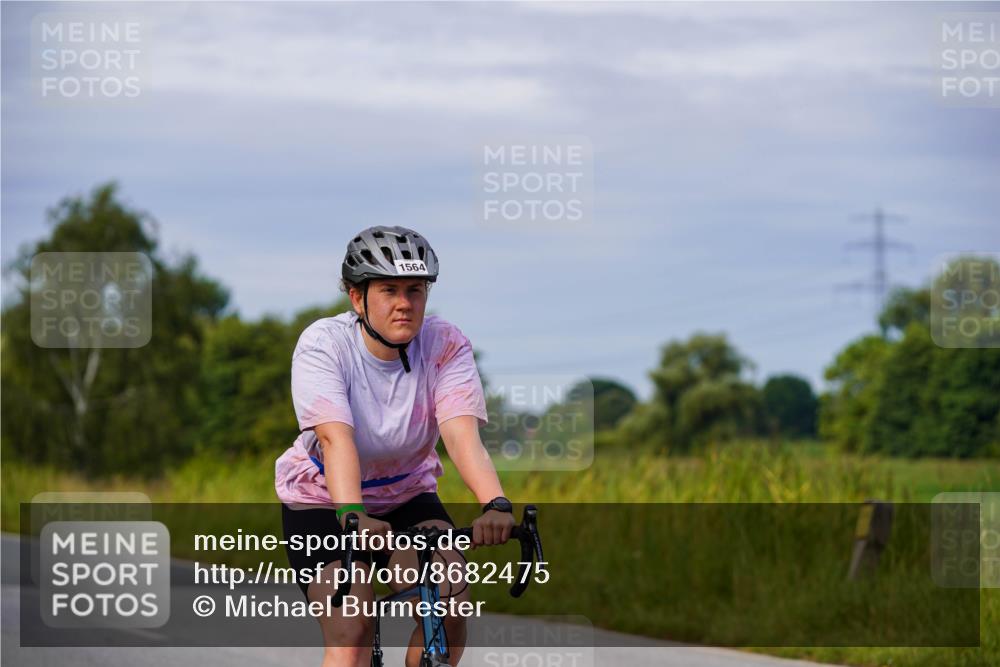 31.08.2025 - Elbe Triathlon Hamburg Michael Burmester http://msf.ph/oto/8682475 31.08.2025 11:03:18 Radfahren 1519, 1564 meine-sportfotos.de