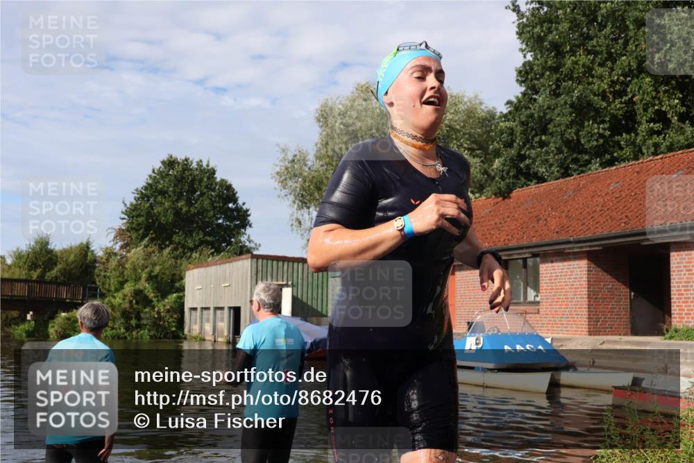 31.08.2025 - Elbe Triathlon Hamburg Luisa Fischer http://msf.ph/oto/8682476 31.08.2025 09:51:38 Schwimmen 401, 794 meine-sportfotos.de