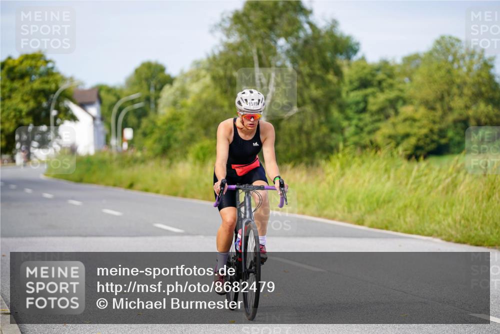 31.08.2025 - Elbe Triathlon Hamburg Michael Burmester http://msf.ph/oto/8682479 31.08.2025 11:03:20 Radfahren 1519, 1564 meine-sportfotos.de