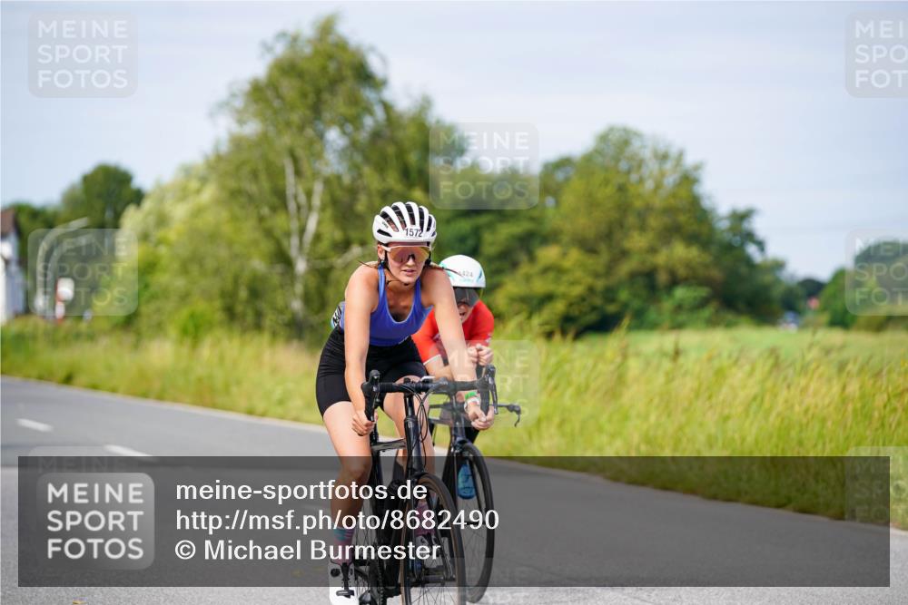 31.08.2025 - Elbe Triathlon Hamburg Michael Burmester http://msf.ph/oto/8682490 31.08.2025 11:03:30 Radfahren 1289, 1424, 1500, 1572 meine-sportfotos.de