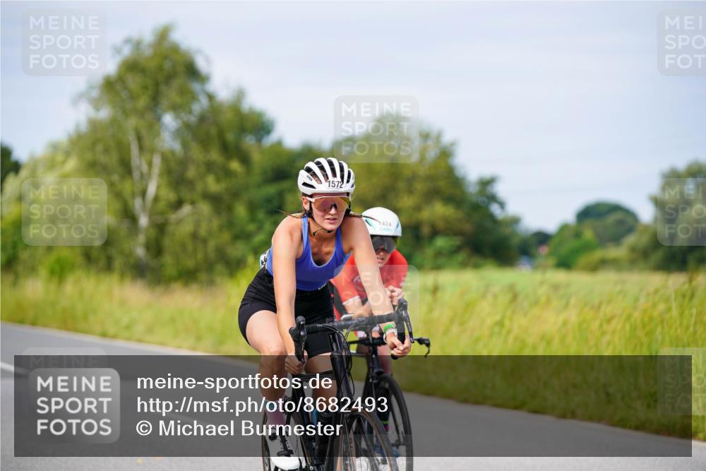 31.08.2025 - Elbe Triathlon Hamburg Michael Burmester http://msf.ph/oto/8682493 31.08.2025 11:03:31 Radfahren 1284, 1289, 1424, 1500, 1542, 1572 meine-sportfotos.de