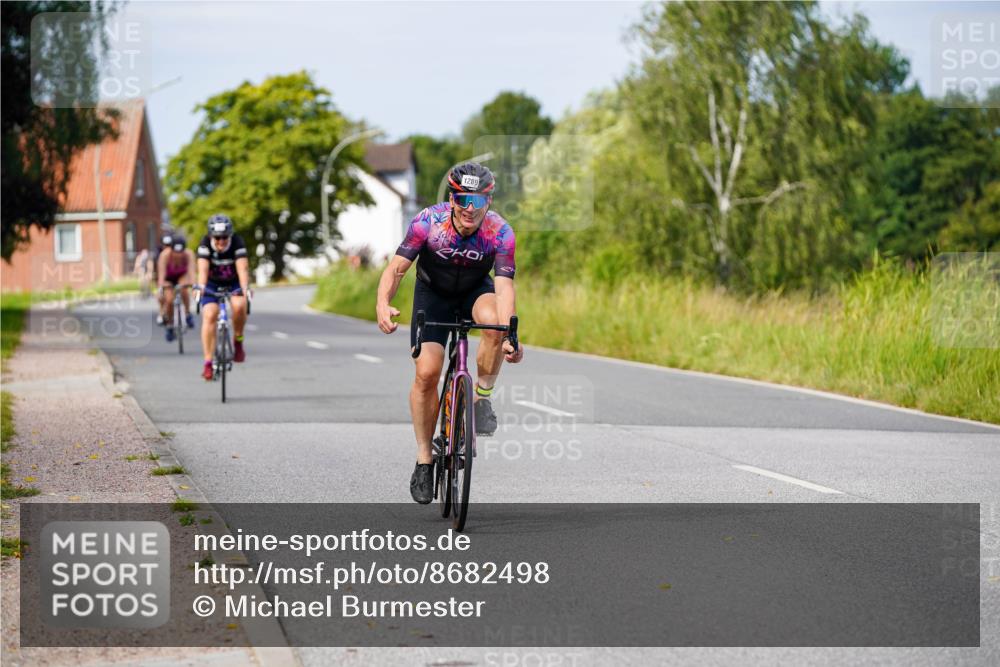 31.08.2025 - Elbe Triathlon Hamburg Michael Burmester http://msf.ph/oto/8682498 31.08.2025 11:03:32 Radfahren 1284, 1289, 1424, 1500, 1542, 1572 meine-sportfotos.de