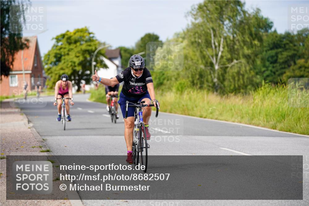 31.08.2025 - Elbe Triathlon Hamburg Michael Burmester http://msf.ph/oto/8682507 31.08.2025 11:03:35 Radfahren 1284, 1289, 1500, 1542 meine-sportfotos.de