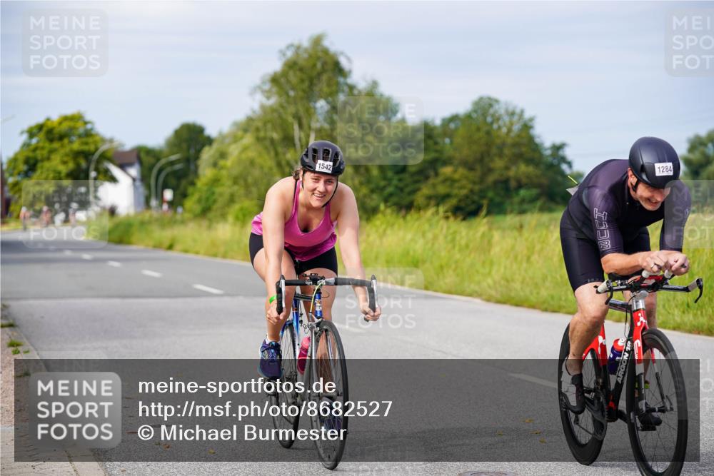 31.08.2025 - Elbe Triathlon Hamburg Michael Burmester http://msf.ph/oto/8682527 31.08.2025 11:03:38 Radfahren 1284, 1500, 1542 meine-sportfotos.de