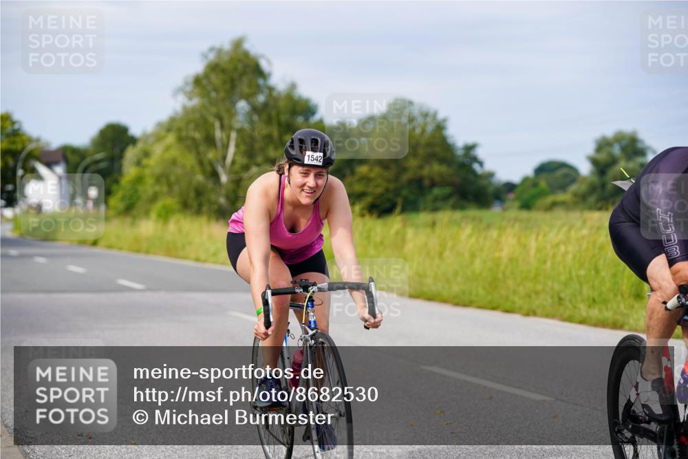 31.08.2025 - Elbe Triathlon Hamburg Michael Burmester http://msf.ph/oto/8682530 31.08.2025 11:03:38 Radfahren 1284, 1500, 1542 meine-sportfotos.de