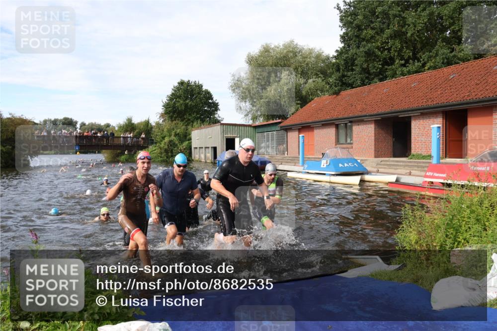 31.08.2025 - Elbe Triathlon Hamburg Luisa Fischer http://msf.ph/oto/8682535 31.08.2025 10:10:48 Schwimmen 947, 950, 960, 965, 968, 971, 998, 1005, 1009, 1024, 1033, 1037, 1042, 1070, 1077, 1078, 1081, 1106 meine-sportfotos.de