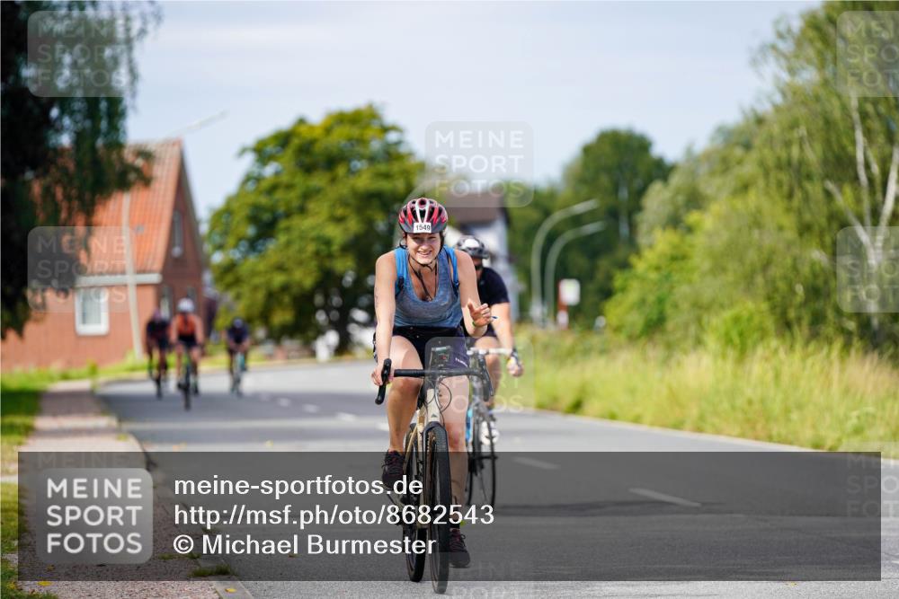 31.08.2025 - Elbe Triathlon Hamburg Michael Burmester http://msf.ph/oto/8682543 31.08.2025 11:03:47 Radfahren 1268, 1549 meine-sportfotos.de