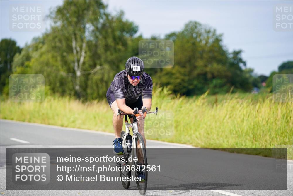 31.08.2025 - Elbe Triathlon Hamburg Michael Burmester http://msf.ph/oto/8682561 31.08.2025 11:03:56 Radfahren 1311, 1320, 1536 meine-sportfotos.de