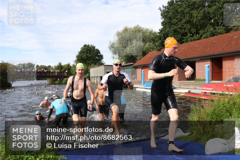 31.08.2025 - Elbe Triathlon Hamburg Luisa Fischer http://msf.ph/oto/8682563 31.08.2025 10:10:53 Schwimmen 947, 950, 960, 961, 971, 974, 998, 1005, 1009, 1024, 1033, 1037, 1042, 1051, 1070, 1077, 1081, 1106 meine-sportfotos.de
