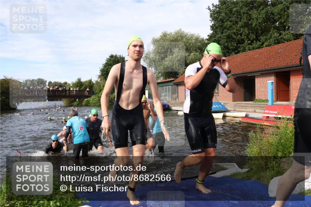 31.08.2025 - Elbe Triathlon Hamburg Luisa Fischer http://msf.ph/oto/8682566 31.08.2025 10:10:53 Schwimmen 947, 950, 960, 961, 971, 974, 998, 1005, 1009, 1024, 1033, 1037, 1042, 1051, 1070, 1077, 1081, 1106 meine-sportfotos.de