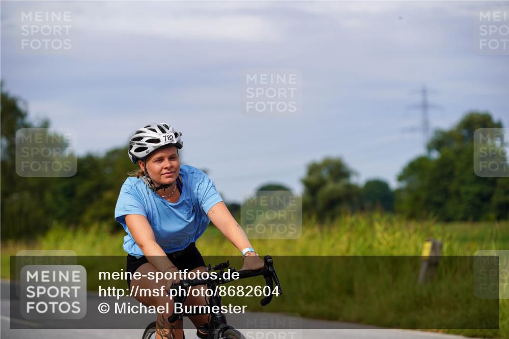 31.08.2025 - Elbe Triathlon Hamburg Michael Burmester http://msf.ph/oto/8682604 31.08.2025 11:04:15 Radfahren 782, 1302, 1316, 1339, 1553 meine-sportfotos.de