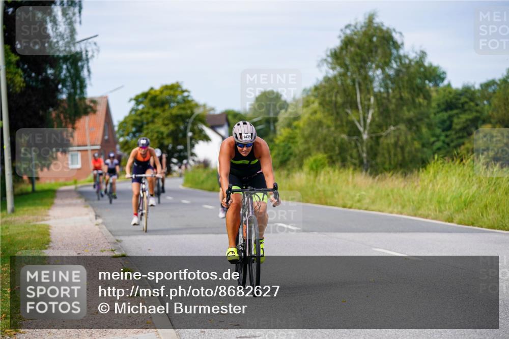 31.08.2025 - Elbe Triathlon Hamburg Michael Burmester http://msf.ph/oto/8682627 31.08.2025 11:04:37 Radfahren 1336, 1439, 1521, 1545, 1552 meine-sportfotos.de