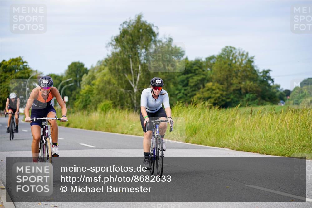 31.08.2025 - Elbe Triathlon Hamburg Michael Burmester http://msf.ph/oto/8682633 31.08.2025 11:04:39 Radfahren 1336, 1439, 1510, 1521, 1545, 1546, 1552 meine-sportfotos.de