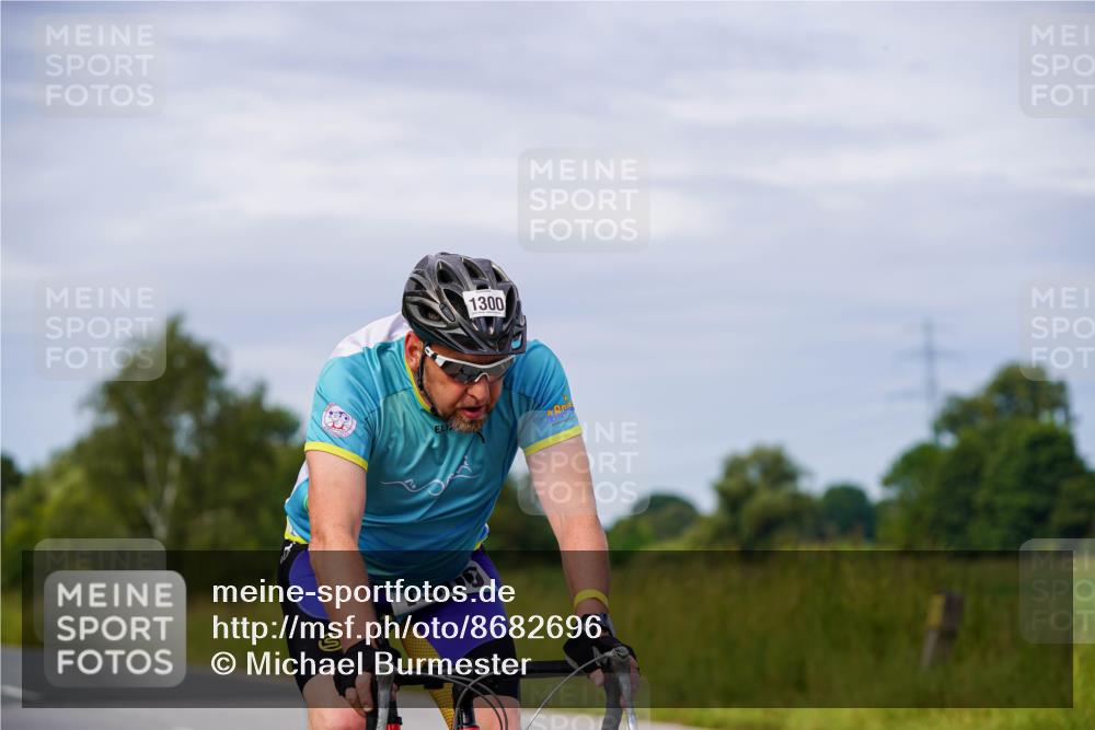 31.08.2025 - Elbe Triathlon Hamburg Michael Burmester http://msf.ph/oto/8682696 31.08.2025 11:05:06 Radfahren 1300, 1308 meine-sportfotos.de