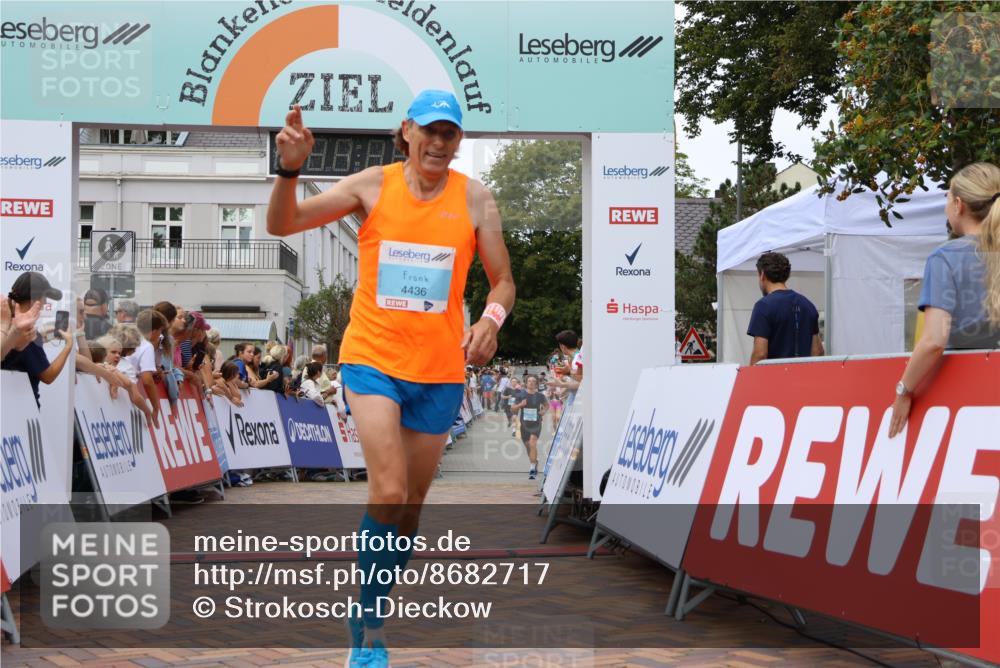 31.08.2025 - 21. Blankeneser Heldenlauf Strokosch-Dieckow http://msf.ph/oto/8682717 31.08.2025 12:04:41 Ziel 4411, 4436 meine-sportfotos.de