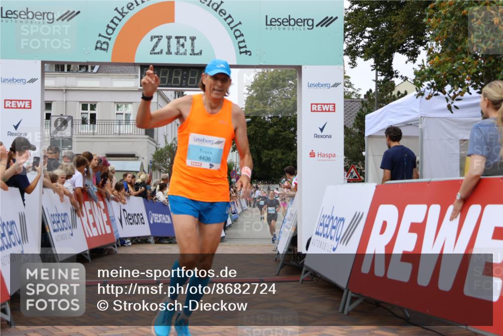 31.08.2025 - 21. Blankeneser Heldenlauf Strokosch-Dieckow http://msf.ph/oto/8682724 31.08.2025 12:04:41 Ziel 4411, 4436 meine-sportfotos.de