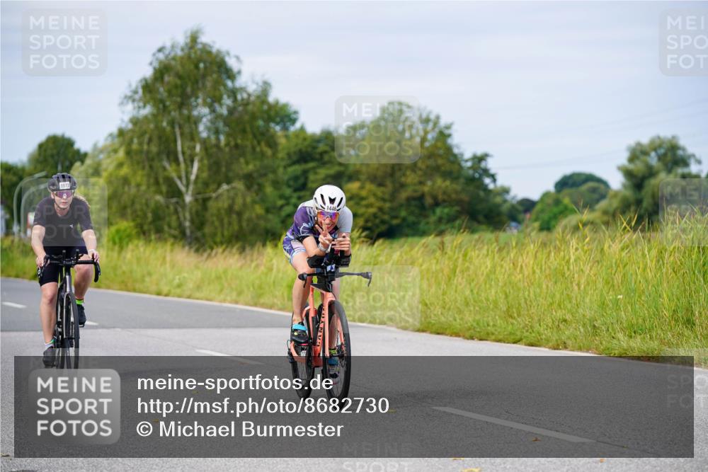 31.08.2025 - Elbe Triathlon Hamburg Michael Burmester http://msf.ph/oto/8682730 31.08.2025 11:05:20 Radfahren 1418, 1446, 1488, 1527, 1532, 1573, 1581 meine-sportfotos.de