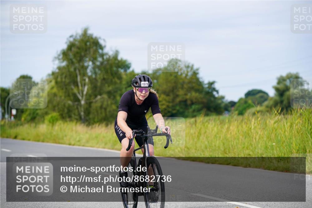 31.08.2025 - Elbe Triathlon Hamburg Michael Burmester http://msf.ph/oto/8682736 31.08.2025 11:05:21 Radfahren 1418, 1446, 1488, 1527, 1532, 1573, 1581 meine-sportfotos.de