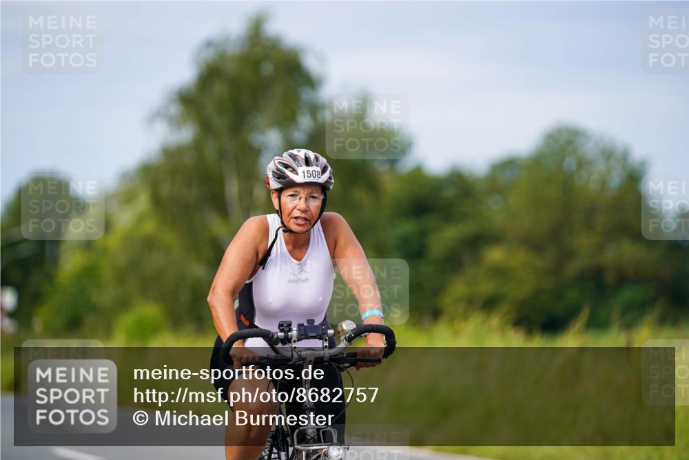 31.08.2025 - Elbe Triathlon Hamburg Michael Burmester http://msf.ph/oto/8682757 31.08.2025 11:05:35 Radfahren 1508 meine-sportfotos.de