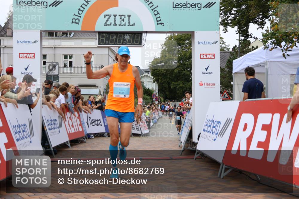 31.08.2025 - 21. Blankeneser Heldenlauf Strokosch-Dieckow http://msf.ph/oto/8682769 31.08.2025 12:04:41 Ziel 4411, 4436 meine-sportfotos.de