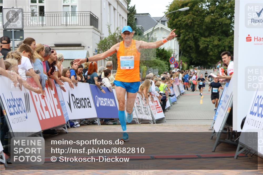 31.08.2025 - 21. Blankeneser Heldenlauf Strokosch-Dieckow http://msf.ph/oto/8682810 31.08.2025 12:04:39 Ziel 4118, 4436 meine-sportfotos.de