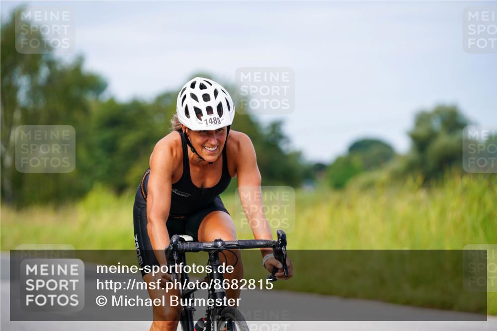 31.08.2025 - Elbe Triathlon Hamburg Michael Burmester http://msf.ph/oto/8682815 31.08.2025 11:06:13 Radfahren 1480, 1516, 1541 meine-sportfotos.de