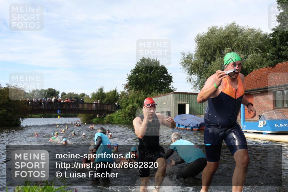 31.08.2025 - Elbe Triathlon Hamburg Luisa Fischer http://msf.ph/oto/8682820 31.08.2025 10:12:07 Schwimmen 937, 943, 963, 981, 1016, 1020, 1028, 1076, 1080, 1086, 1093, 1158 meine-sportfotos.de