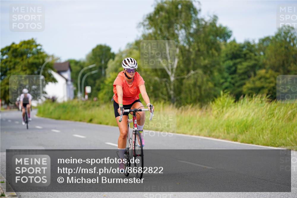 31.08.2025 - Elbe Triathlon Hamburg Michael Burmester http://msf.ph/oto/8682822 31.08.2025 11:06:16 Radfahren 1364, 1480, 1516, 1559 meine-sportfotos.de
