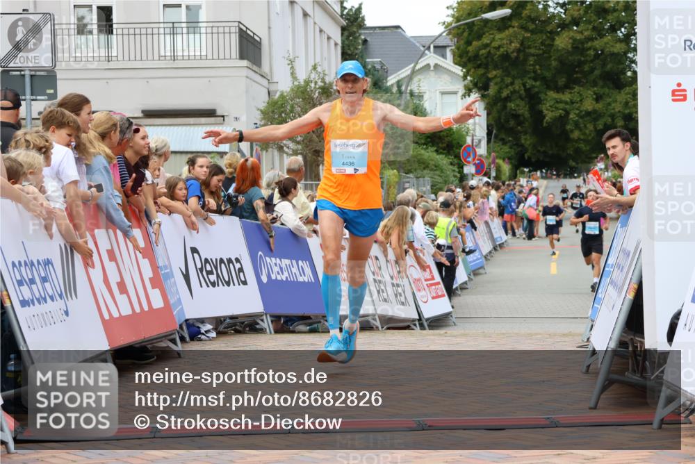 31.08.2025 - 21. Blankeneser Heldenlauf Strokosch-Dieckow http://msf.ph/oto/8682826 31.08.2025 12:04:39 Ziel 4118, 4436 meine-sportfotos.de