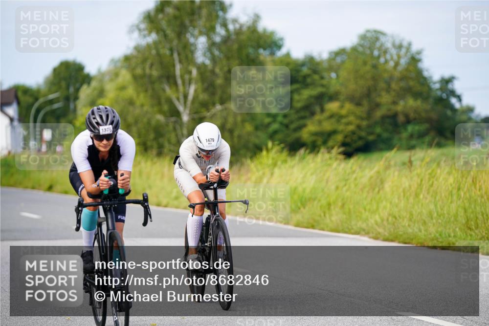 31.08.2025 - Elbe Triathlon Hamburg Michael Burmester http://msf.ph/oto/8682846 31.08.2025 11:06:28 Radfahren 1257, 1354, 1376, 1479, 1590 meine-sportfotos.de