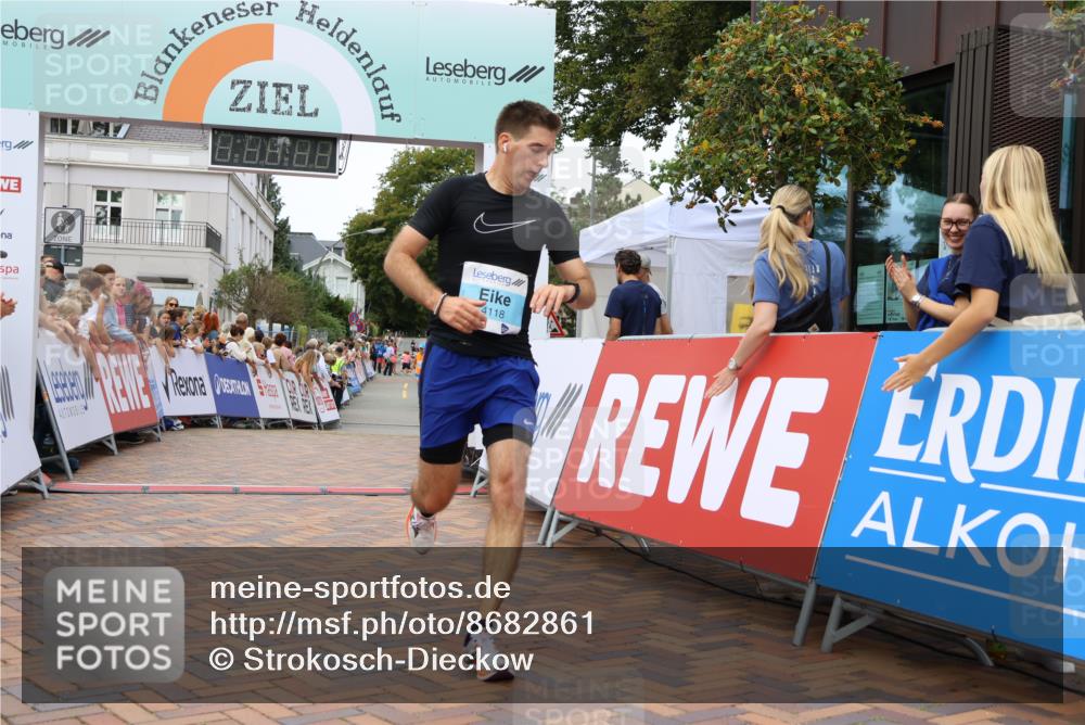 31.08.2025 - 21. Blankeneser Heldenlauf Strokosch-Dieckow http://msf.ph/oto/8682861 31.08.2025 12:04:33 Ziel 4118 meine-sportfotos.de