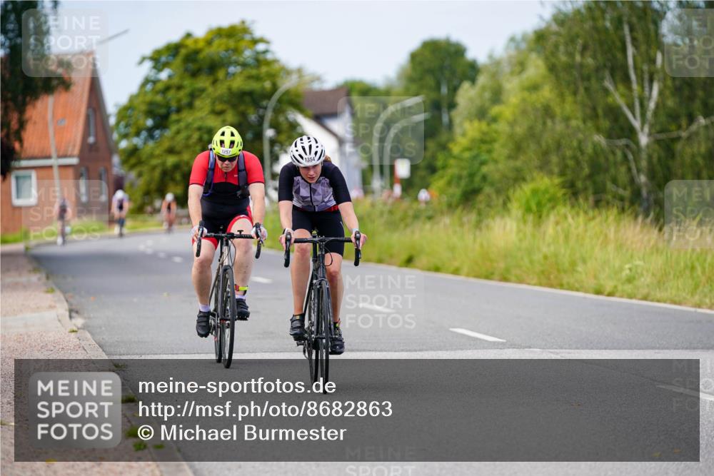 31.08.2025 - Elbe Triathlon Hamburg Michael Burmester http://msf.ph/oto/8682863 31.08.2025 11:06:33 Radfahren 1257, 1354, 1590 meine-sportfotos.de