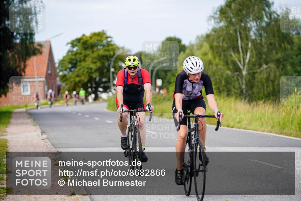 31.08.2025 - Elbe Triathlon Hamburg Michael Burmester http://msf.ph/oto/8682866 31.08.2025 11:06:34 Radfahren 1257, 1354 meine-sportfotos.de