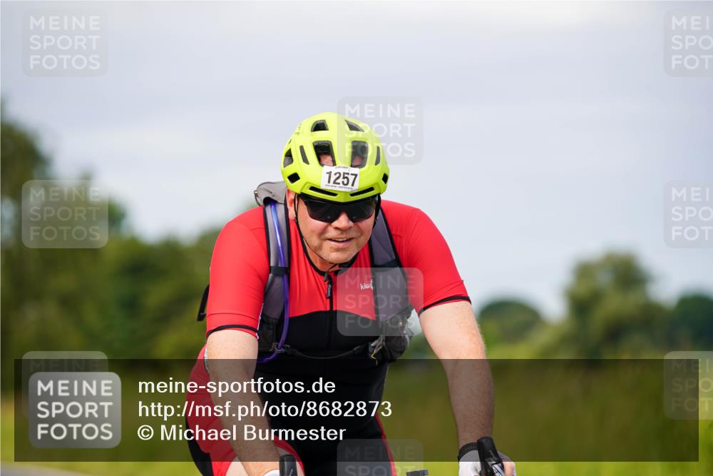31.08.2025 - Elbe Triathlon Hamburg Michael Burmester http://msf.ph/oto/8682873 31.08.2025 11:06:35 Radfahren 1257, 1354 meine-sportfotos.de