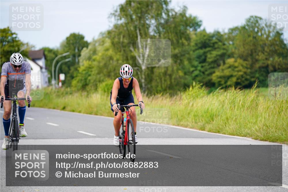 31.08.2025 - Elbe Triathlon Hamburg Michael Burmester http://msf.ph/oto/8682883 31.08.2025 11:06:47 Radfahren 1324, 1328, 1384, 1578 meine-sportfotos.de