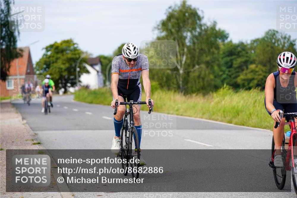 31.08.2025 - Elbe Triathlon Hamburg Michael Burmester http://msf.ph/oto/8682886 31.08.2025 11:06:48 Radfahren 1324, 1328, 1384, 1578, 1605 meine-sportfotos.de