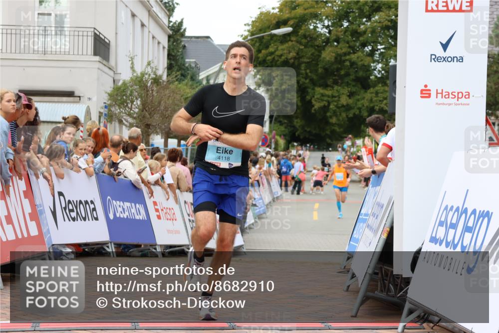31.08.2025 - 21. Blankeneser Heldenlauf Strokosch-Dieckow http://msf.ph/oto/8682910 31.08.2025 12:04:32 Ziel 4118 meine-sportfotos.de