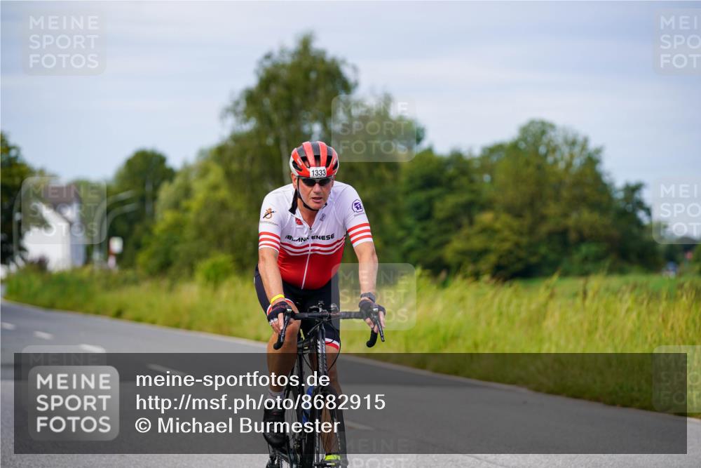 31.08.2025 - Elbe Triathlon Hamburg Michael Burmester http://msf.ph/oto/8682915 31.08.2025 11:06:57 Radfahren 1172, 1333, 1578, 1605 meine-sportfotos.de