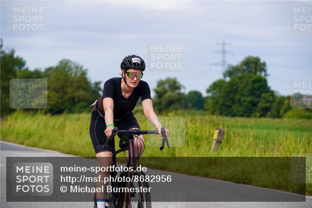 31.08.2025 - Elbe Triathlon Hamburg Michael Burmester http://msf.ph/oto/8682956 31.08.2025 11:07:08 Radfahren 952, 1340, 1477, 1556, 1561, 1618 meine-sportfotos.de