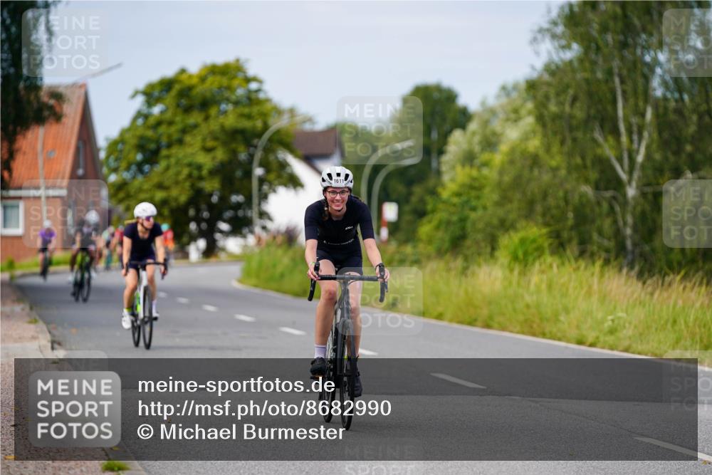 31.08.2025 - Elbe Triathlon Hamburg Michael Burmester http://msf.ph/oto/8682990 31.08.2025 11:07:27 Radfahren 1554, 1611 meine-sportfotos.de