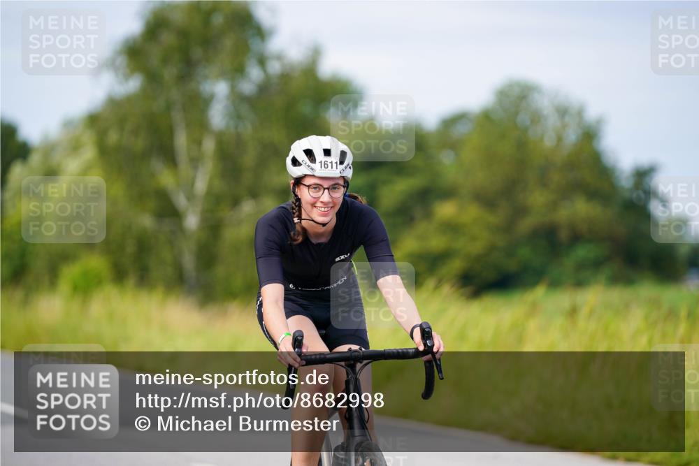 31.08.2025 - Elbe Triathlon Hamburg Michael Burmester http://msf.ph/oto/8682998 31.08.2025 11:07:28 Radfahren 1294, 1554, 1611 meine-sportfotos.de