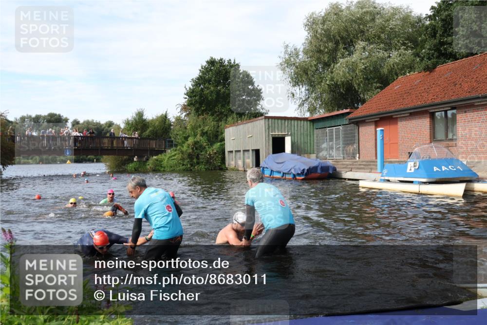 31.08.2025 - Elbe Triathlon Hamburg Luisa Fischer http://msf.ph/oto/8683011 31.08.2025 10:12:52 Schwimmen 964, 966, 972, 973, 1047, 1088, 1094 meine-sportfotos.de