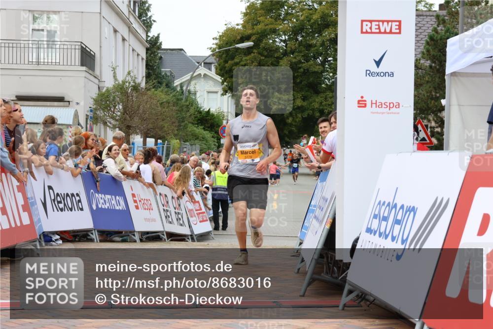 31.08.2025 - 21. Blankeneser Heldenlauf Strokosch-Dieckow http://msf.ph/oto/8683016 31.08.2025 12:04:18 Ziel 5179 meine-sportfotos.de