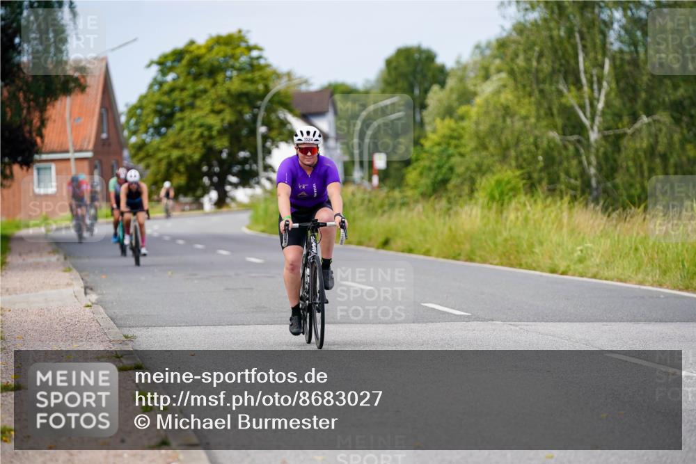 31.08.2025 - Elbe Triathlon Hamburg Michael Burmester http://msf.ph/oto/8683027 31.08.2025 11:07:37 Radfahren 1294, 1343, 1524, 1582 meine-sportfotos.de