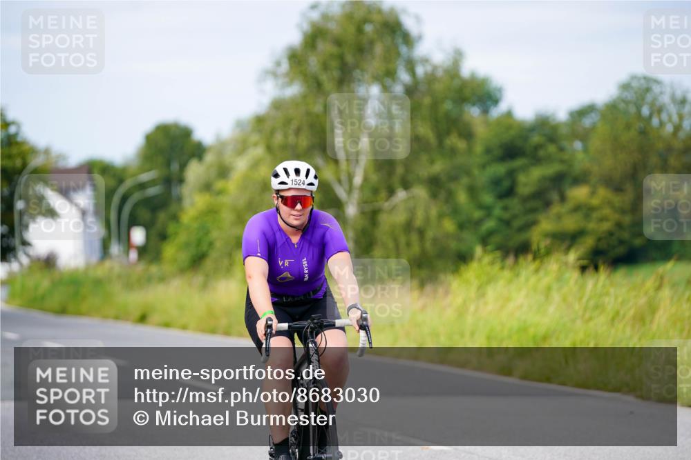 31.08.2025 - Elbe Triathlon Hamburg Michael Burmester http://msf.ph/oto/8683030 31.08.2025 11:07:38 Radfahren 1294, 1343, 1524, 1582 meine-sportfotos.de