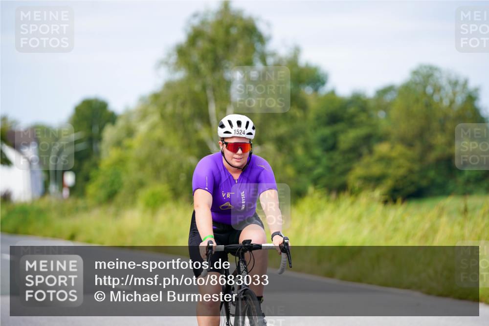 31.08.2025 - Elbe Triathlon Hamburg Michael Burmester http://msf.ph/oto/8683033 31.08.2025 11:07:38 Radfahren 1294, 1343, 1524, 1582 meine-sportfotos.de